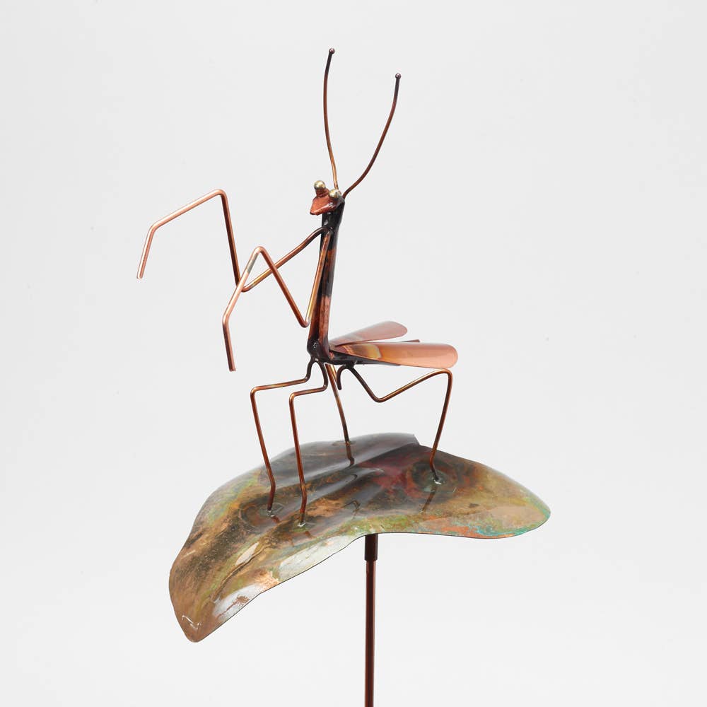 Praying Mantis Leaf Garden Stake