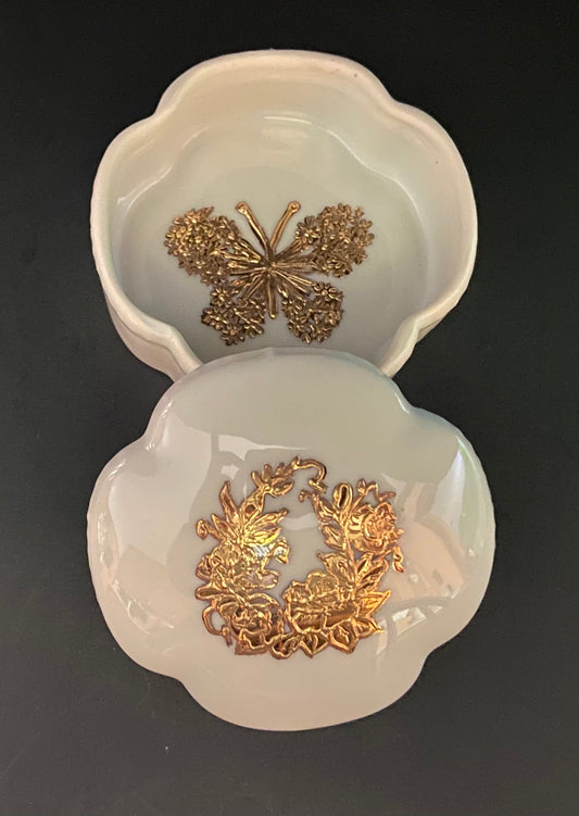 Porcelain Lidded Box