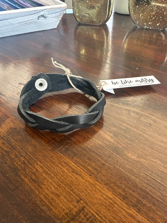 Be Like Missy Men’s Leather Cuff